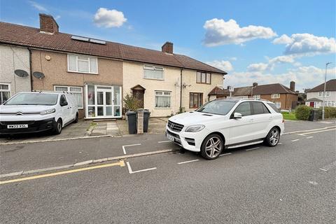 3 bedroom house to rent, Romsey Road, Dagenham