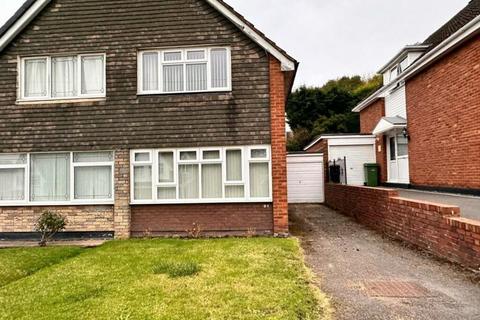 2 bedroom semi-detached house to rent, Osprey Dirve, Dudley, DY1 2JR