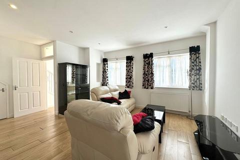 2 bedroom end of terrace house for sale, Silverliegh Road, Thornton Heath, CR7 6DS