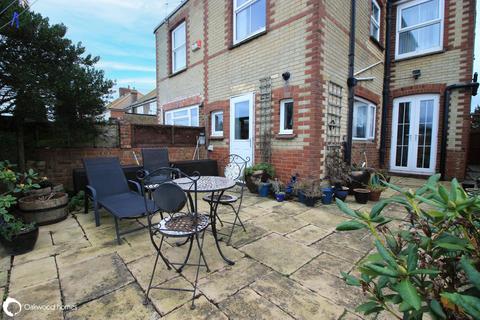 3 bedroom semi-detached house for sale, Canterbury Road, Birchington