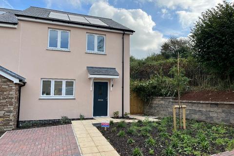 3 bedroom semi-detached house to rent, Oakwood Drive, Okehampton