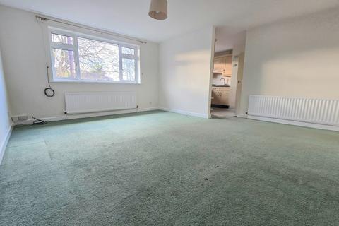 2 bedroom apartment to rent, Beech Tree Drive, Badshot Lea, Farnham