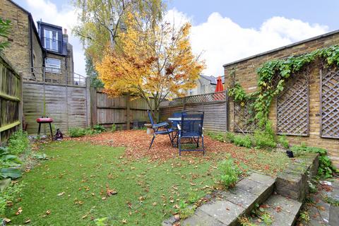 2 bedroom terraced house to rent, Ballater Road, London SW2