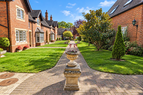2 bedroom retirement property for sale, Pyndar Court, Newland, Malvern, WR13 5AX
