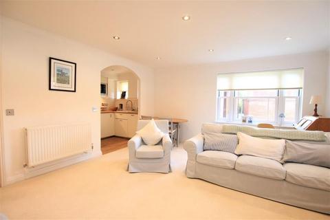 2 bedroom apartment to rent, Pangbourne Place, Reading RG8