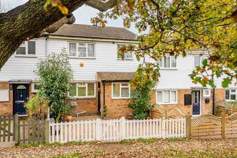 3 bedroom terraced house for sale, Holyrood Crescent, Hertfordshire AL1