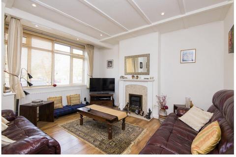 4 bedroom terraced house to rent, Buckleigh Avenue, London SW20