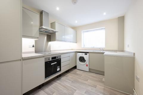 4 bedroom house to rent, Bridgewood Road, Worcester Park KT4