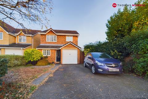 3 bedroom detached house for sale, Moat Way, Cambridge CB24