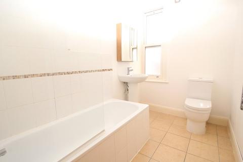 1 bedroom flat to rent, Widmore Road, Bromley BR1