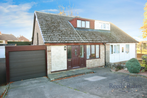 2 bedroom bungalow for sale, Haigh Road, Leeds LS26