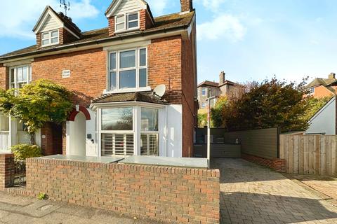 4 bedroom semi-detached house for sale, Fishmarket Road, East Sussex TN31