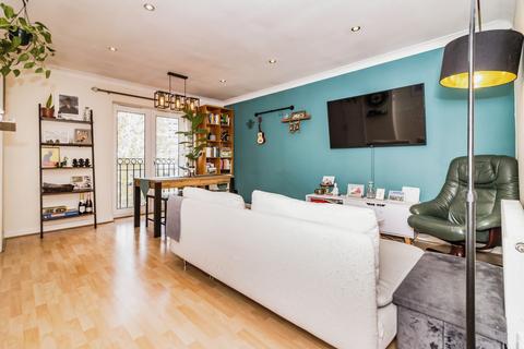 141 Labrador Quay, Salford, M50 3YH