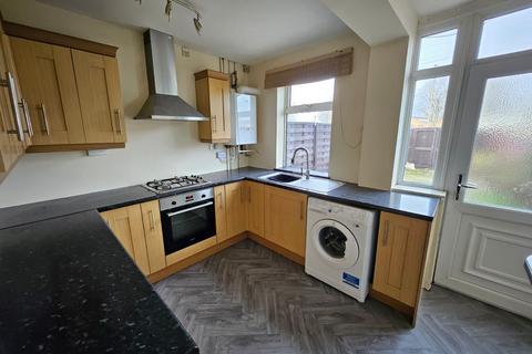 2 bedroom terraced house to rent, 25, Cranbrook Road, Doncaster