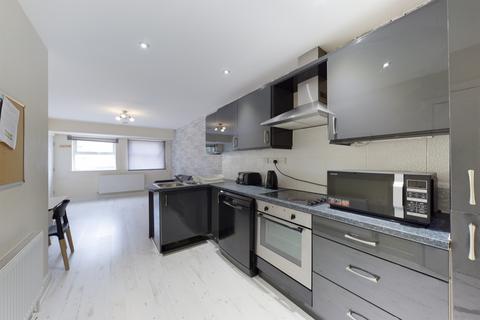 Towcester Road, Northampton NN4