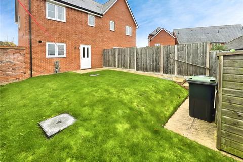 2 bedroom semi-detached house to rent, Village Road, Rochester ME1