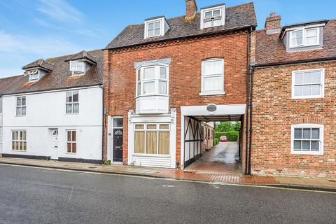 2 bedroom flat to rent, West Street, Hampshire PO9