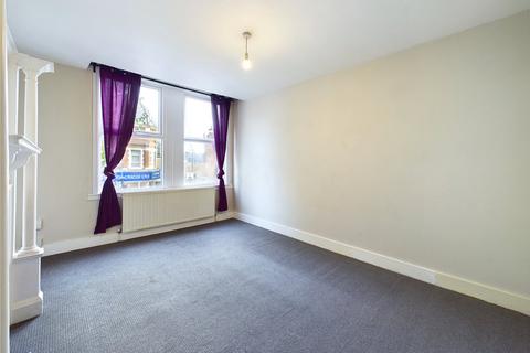 1 bedroom flat to rent, Hoe Street, Walthamstow, London E17