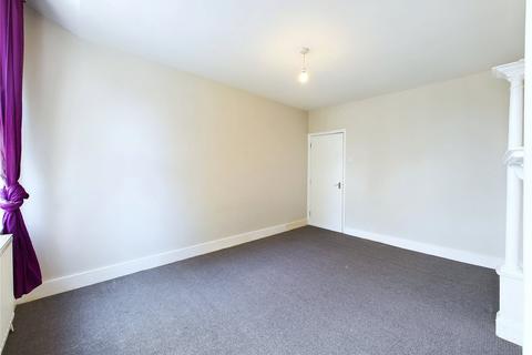 1 bedroom flat to rent, Hoe Street, Walthamstow, London E17