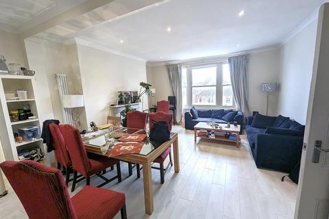 3 bedroom flat for sale, Three Bedroom Flat For Sale Holland Road W14