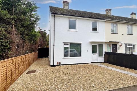 3 bedroom semi-detached house to rent, Redwell Road, Gloucester GL4