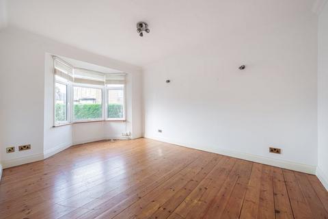 2 bedroom apartment to rent, Oval Road, Croydon CR0