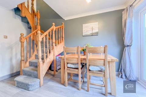 7 Ash Grove, Kingsbury, Tamworth, B78 2JW
