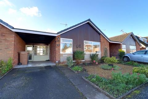 2 bedroom bungalow for sale, Oak Avenue, Stafford ST17