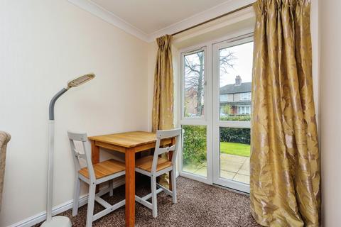 1 bedroom apartment for sale, Hodgson Court, Manchester M19