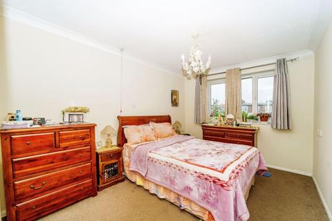 1 bedroom retirement property for sale, Boileau Road, Ealing W5