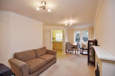 1 bedroom retirement property for sale, 40 Cardiff Road, Cardiff CF5