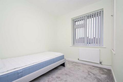 8 Mount Road, Burntwood, WS7 0AJ