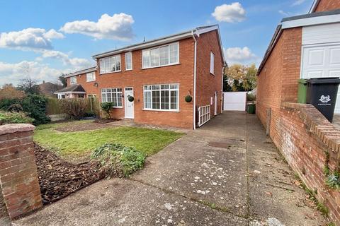 4 bedroom detached house for sale, Solitaire Avenue, Worcester WR2