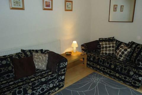 4 bedroom terraced house to rent, Malefant Street, Cardiff CF24