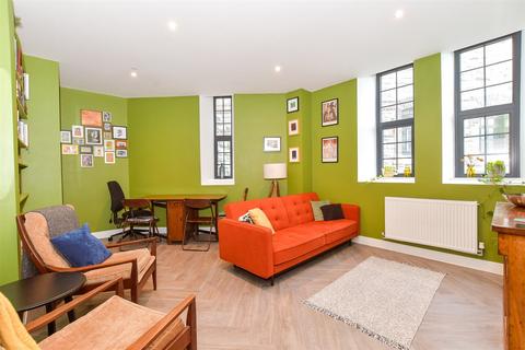 1 bedroom ground floor flat for sale, Governors Walk, Portsmouth, Hampshire