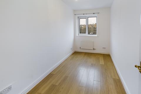 2 bedroom flat to rent, South Ferry Quay, Liverpool L3