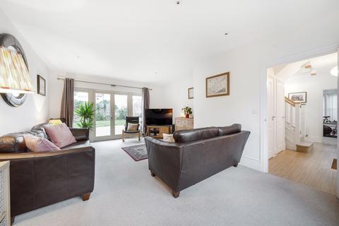 4 bedroom detached house for sale, Chiff Chaff Close, South Cerney