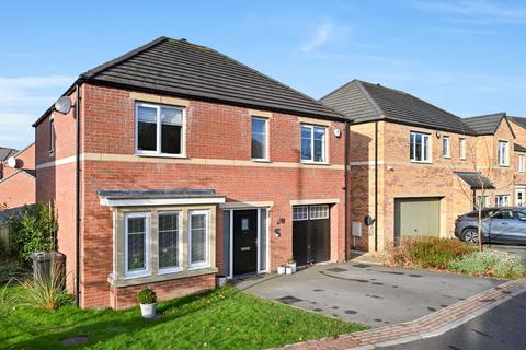 4 bedroom detached house for sale, West Wood View, Apperley Bridge