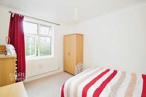 2 bedroom apartment to rent, Brighton Road Sutton SM2