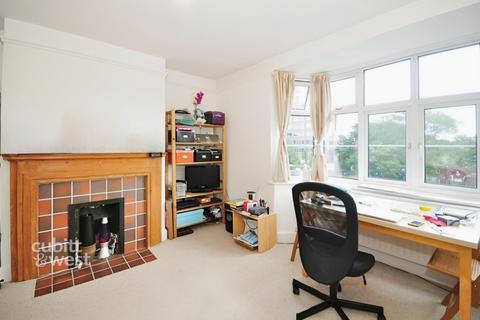 2 bedroom apartment to rent, Brighton Road Sutton SM2