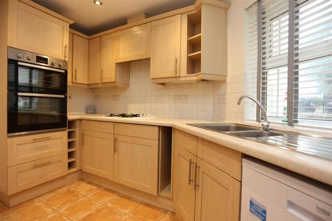 2 bedroom flat to rent, Petworth House, Davigdor Road, Hove