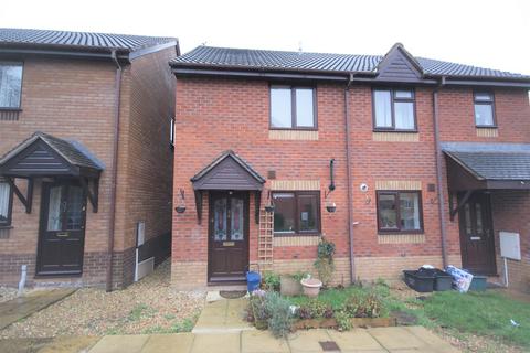 2 bedroom semi-detached house to rent, Gardenia Drive,Tiverton,Devon,