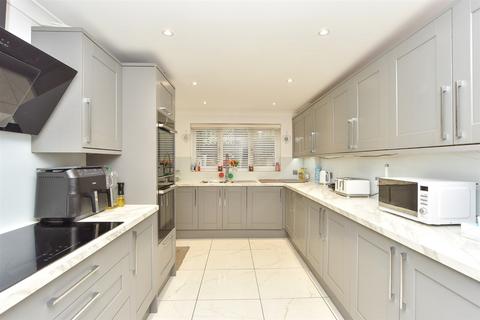 4 bedroom semi-detached house for sale, Lonsdale Drive, Rainham, Gillingham, Kent