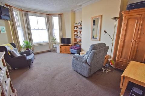 1 bedroom flat to rent, Vicarage Road, Cromer