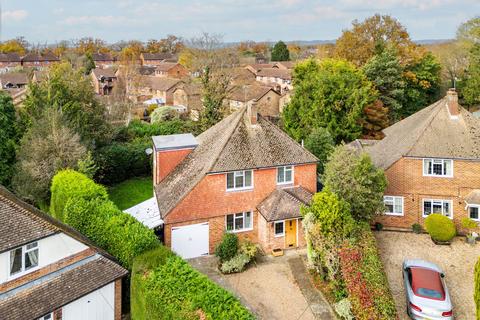 4 bedroom detached house for sale, Exeter Close, Tonbridge TN10