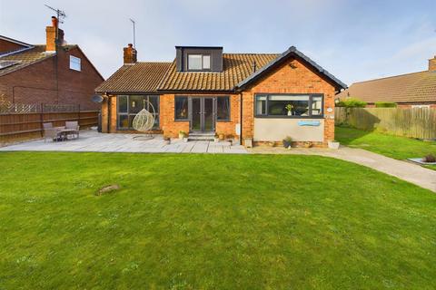 4 bedroom detached bungalow for sale, Lighthouse Road, Flamborough