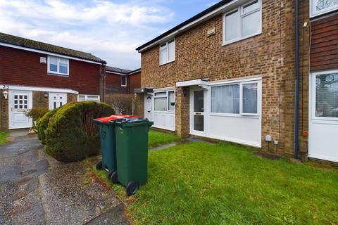 2 bedroom house to rent, Holmcroft , Southgate, Crawley, West Sussex. RH10 6TW