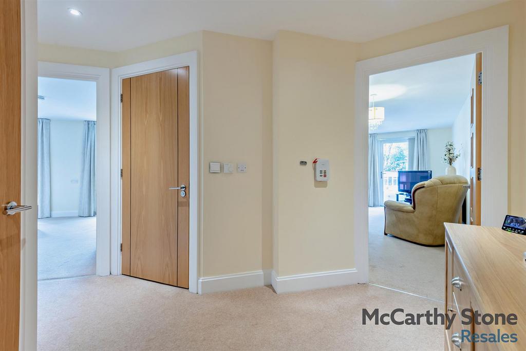 8627822-interior01-800.jpg