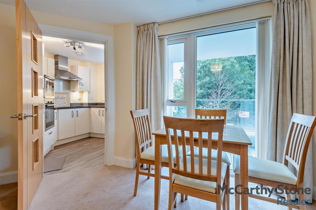 8627822-interior18-800.jpg