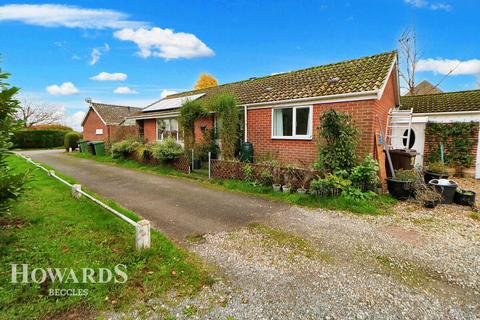 2 bedroom bungalow for sale, Beccles Road, Burgh St Peter